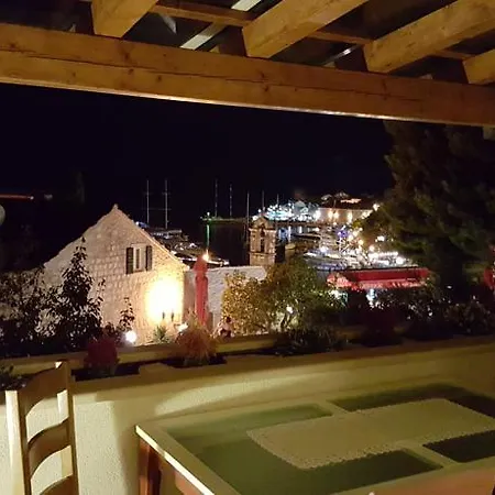Nautica (adults Only) Hostel Bol