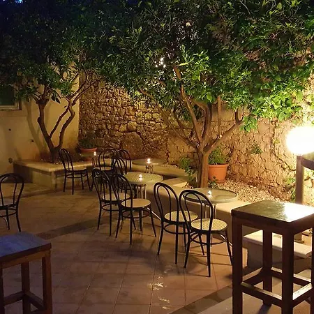 Nautica (adults Only) Hostel Bol